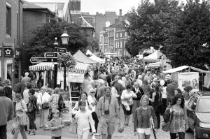 Crowd at Lewes Farmer's Market 6th August 2011